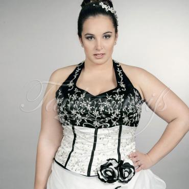 Tipps für den Brautkleidkauf Teil 4 - Tipps für die XXL-Braut Tipps für den Brautkleidkauf Teil 4 - Tipps für die XXL-Braut