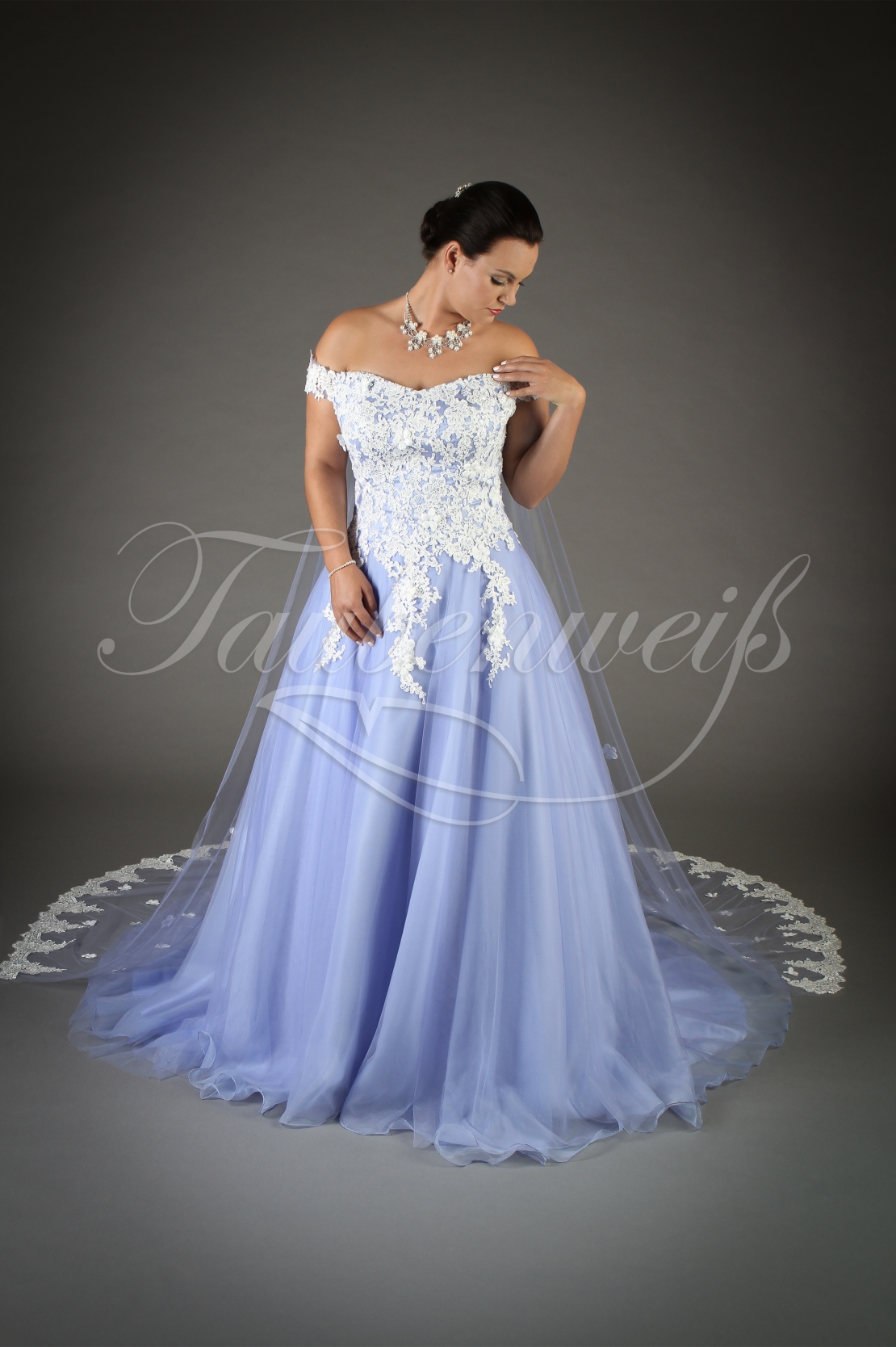 Brautkleid TW0005B Zart-blaues Brautkleid mit abnehmbarer Schleppe