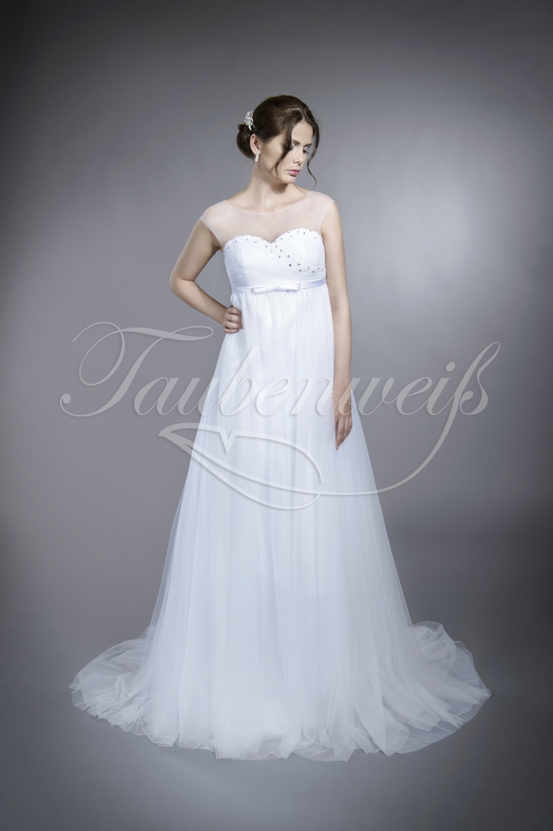 Brautkleid Tw0061b Im Empire Stil Aus Tull Mit Schoner Perlenstickerei