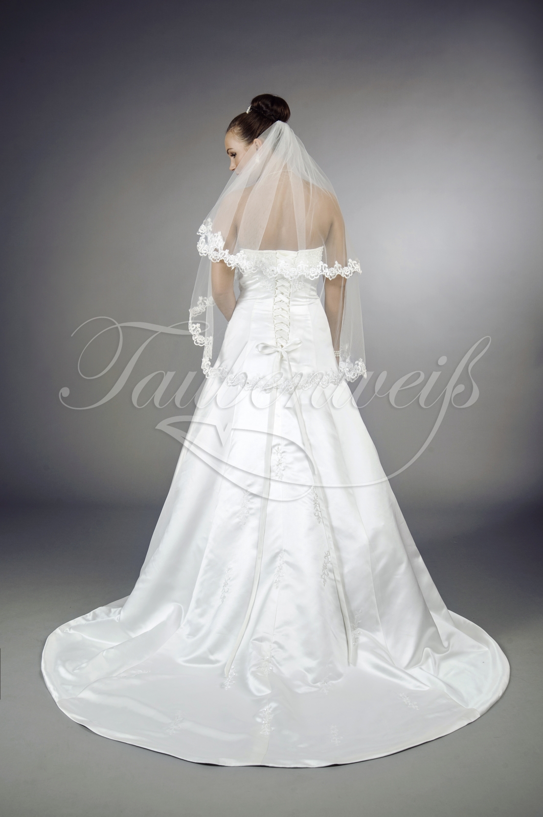 Brautkleid TW0126B In A Linie Aus Satin Mit Stickereien