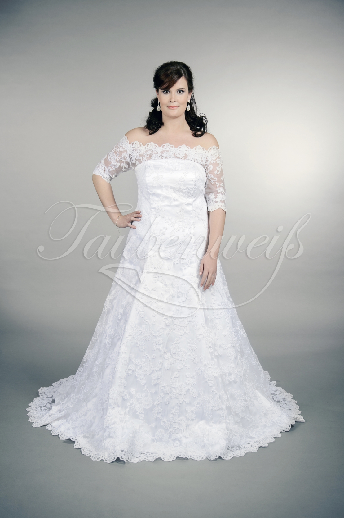 Brautkleid Tw0160b Fur Grosse Grossen Aus Spitze Mit 3 4 Arm