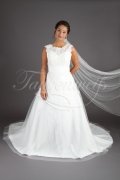 Brautkleid TW0180B - 2 in 1 kurz und lang abnehmbarer Rock Spitze Schleppe 2