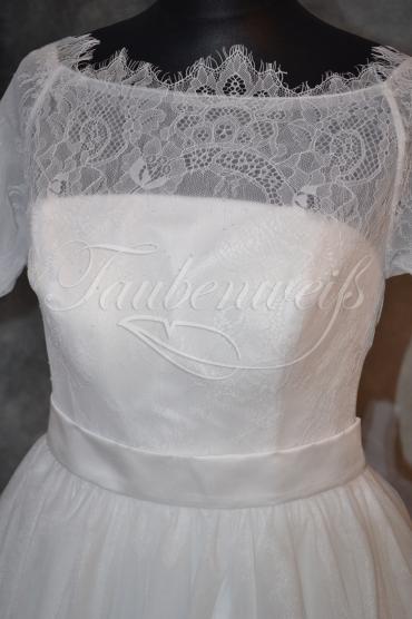 Brautkleid Nr. 26 - Brautkleid Nr. 26 A-Linie Tüll Spitze Schleppe Knöpfe große Größe 2