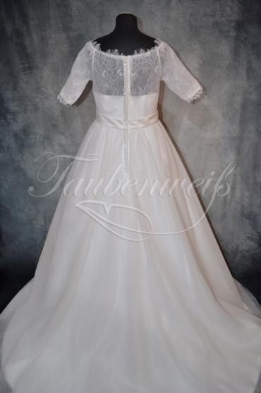 Brautkleid Nr. 26 - Brautkleid Nr. 26 A-Linie Tüll Spitze Schleppe Knöpfe große Größe 4