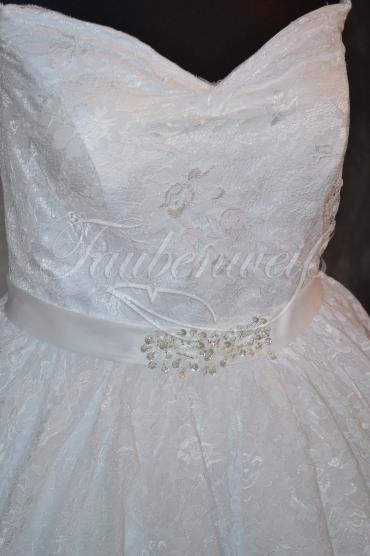 Brautkleid Nr. 28 - Brautkleid Nr. 28 weiß Spitze Vokuhila große Größe Plus Size 3